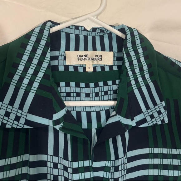 Diane Von Furstenberg Silk Blouse - Picture 2 of 3